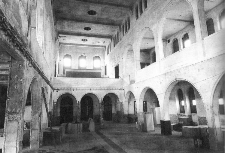 Interiér Nové synagogy (1985). Foto © Jaroslav Klenovský, Jaroslav Holáň