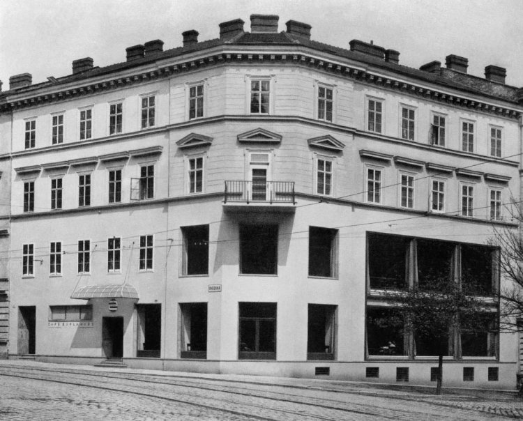 Kavárna Esplanade („Promenáda“). Foto 5x © Muzeum města Brna