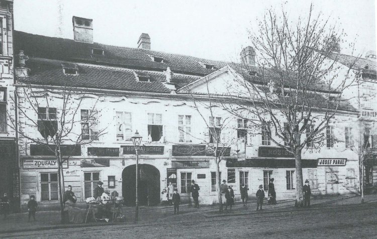 První Köffillerova manufaktura, pozdější Šmálka na ulici Velké Nové, dnešní Lidické. Foto  © Archiv města Brna
