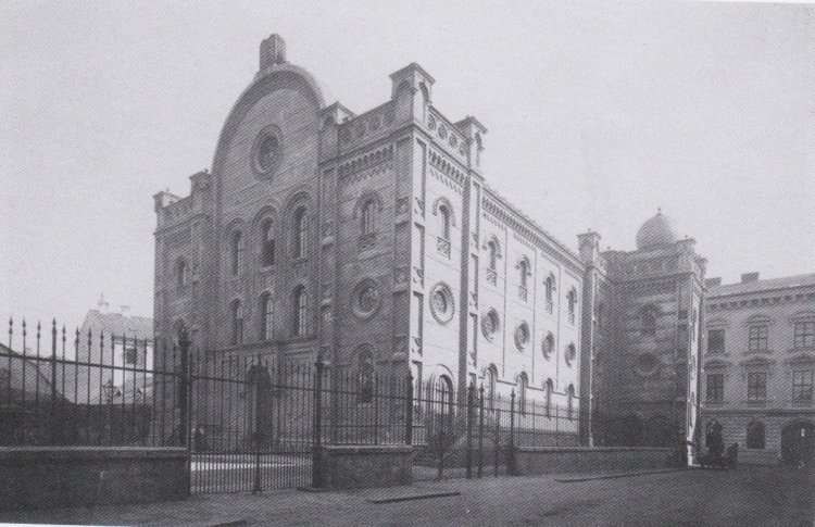 Velká židovská synagoga na rohu ulic Přízovy a Spálené. Foto © Archiv města Brna